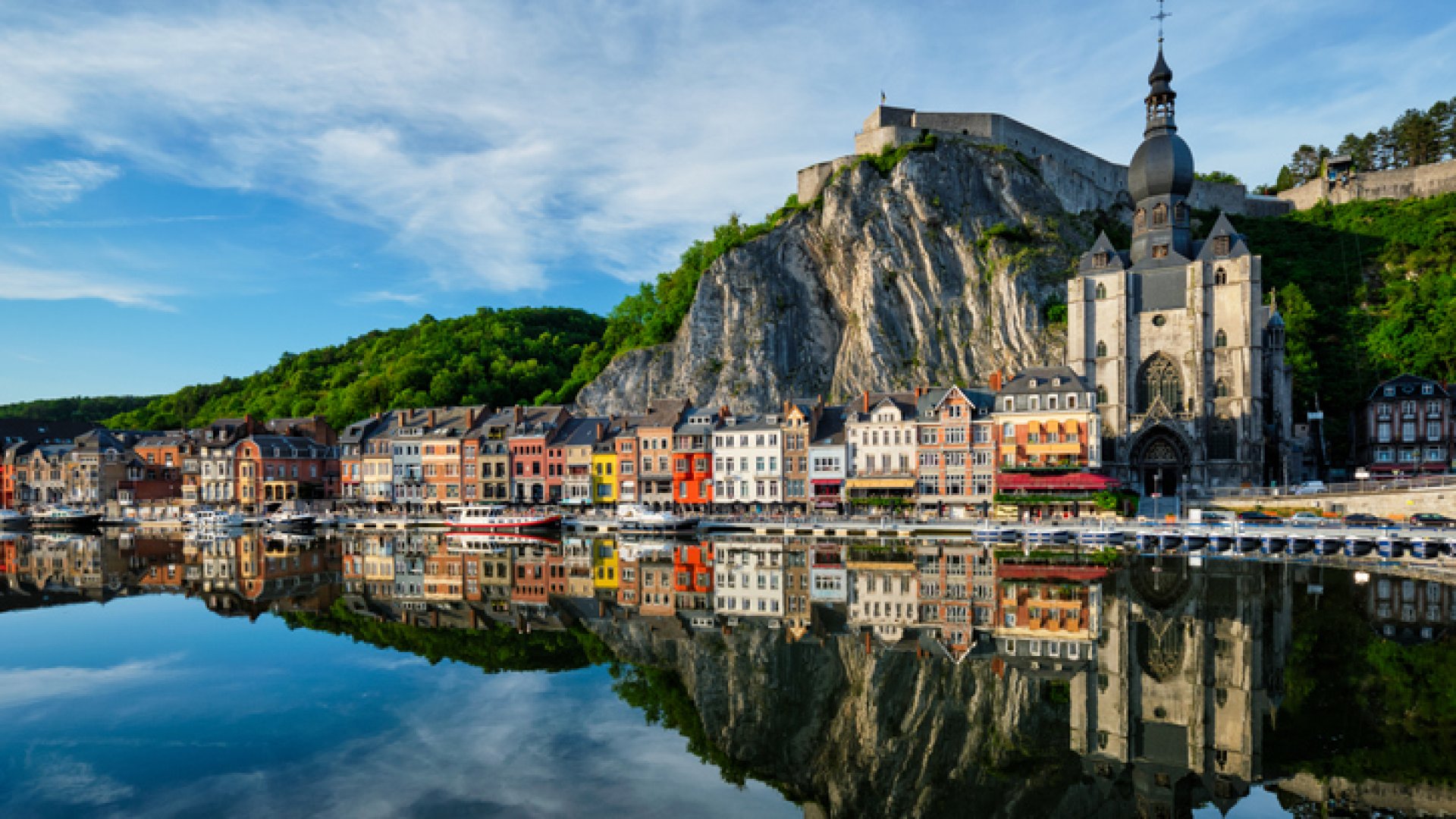 belga kisváros, Dinant Dinant