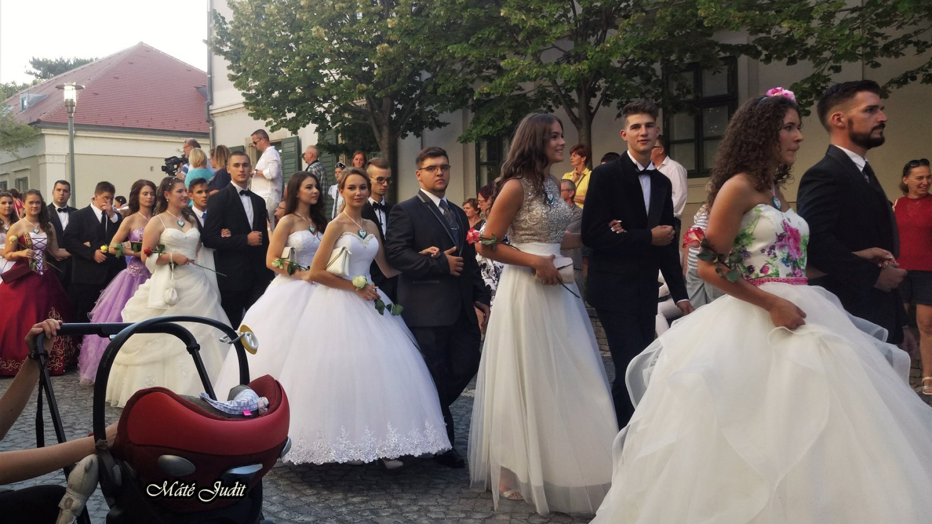 Rangos elismeréssel jutalmazták a Füredi Anna-bált 2020-ban Magyar Értékké nyilvánították a Füredi Anna-bált a Hungarikum Bizottság ülésén