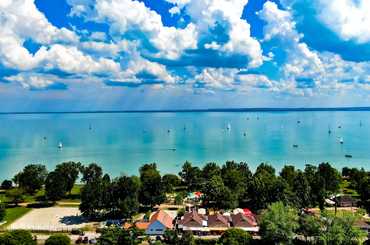 Íme a Balaton dala 2020