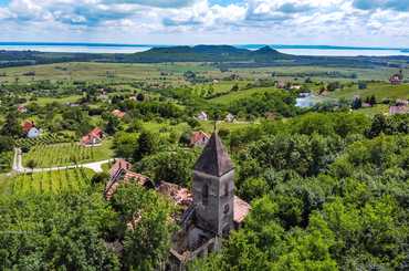  Összedőlt a Szent György-hegyi Emmaus Kápolna