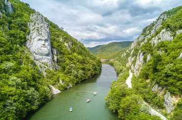 decebalus sziklaszobor