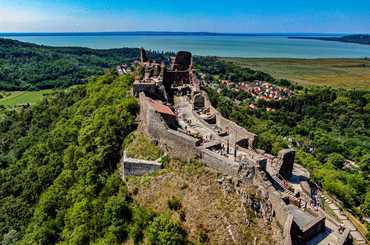 A Balaton-felvidék 5+1 legszebb vára